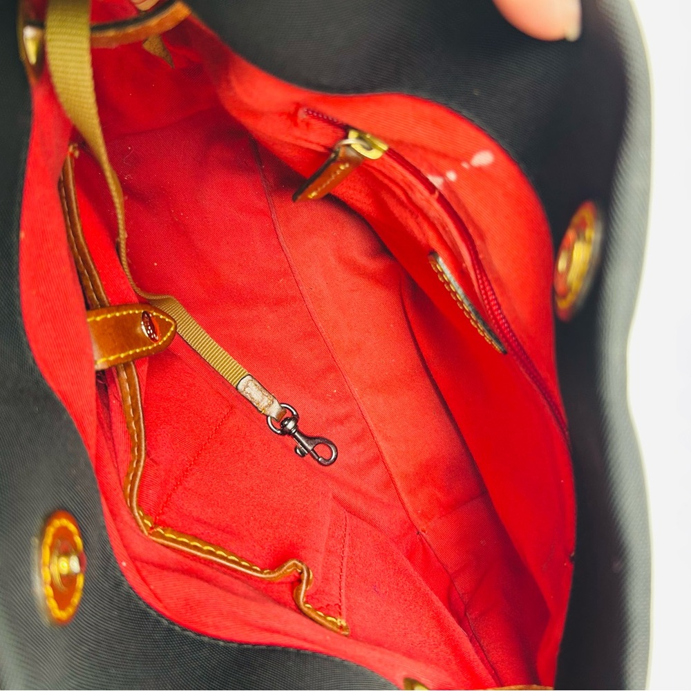 Dooney & Bourke Black and Tan Leather Shoulder Bag - Picture 5 of 8
